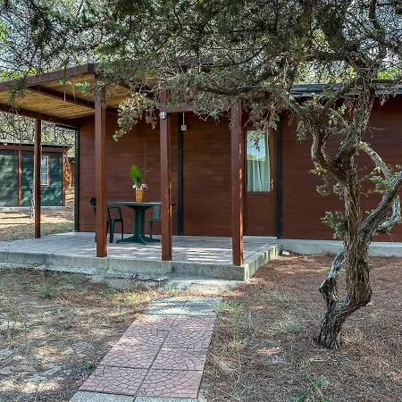 Inviting Mobile Home In Sorso With Garden *